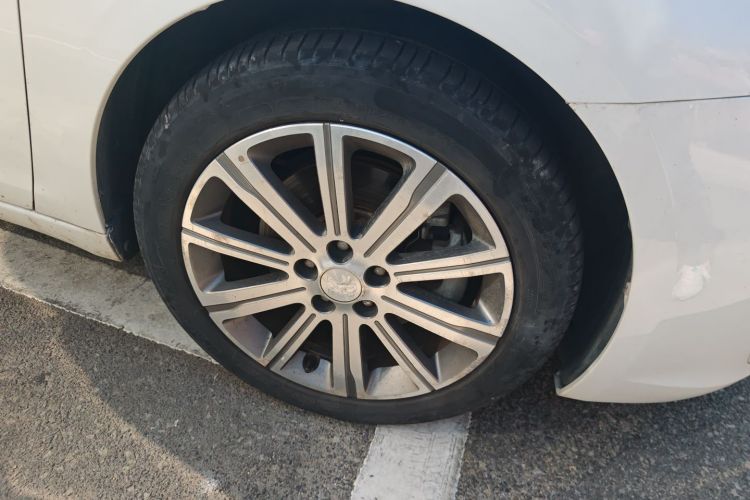 标致408 2018款 改款 350THP 自动豪华版车身外观10