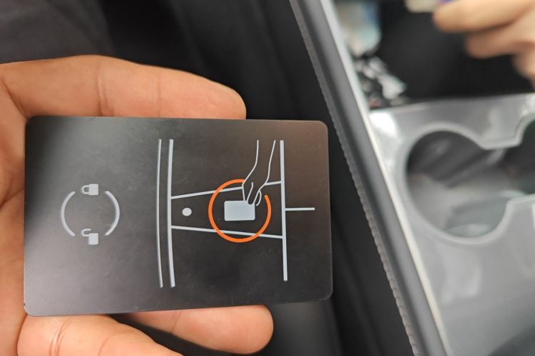 特斯拉 Model Y 2021款 标准续航后驱版中控内饰7001