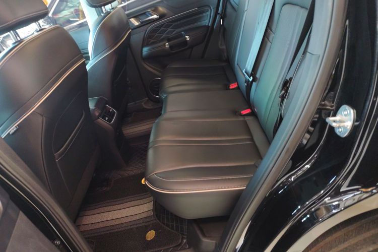 坦克300 2021款 越野版 2.0T 征服者中控内饰21