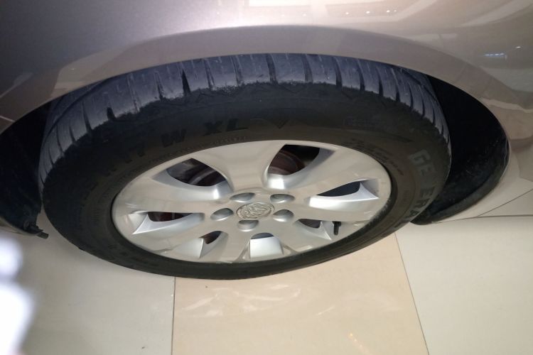 别克 君威 2015款 1.6T 精英技术型车身外观6007