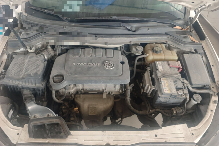 别克 英朗 2015款 15N 手动精英型机舱底盘24