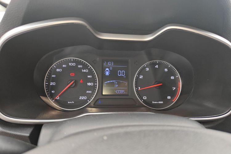 名爵ZS 2018款 1.5L 手动舒适版 国V中控内饰14