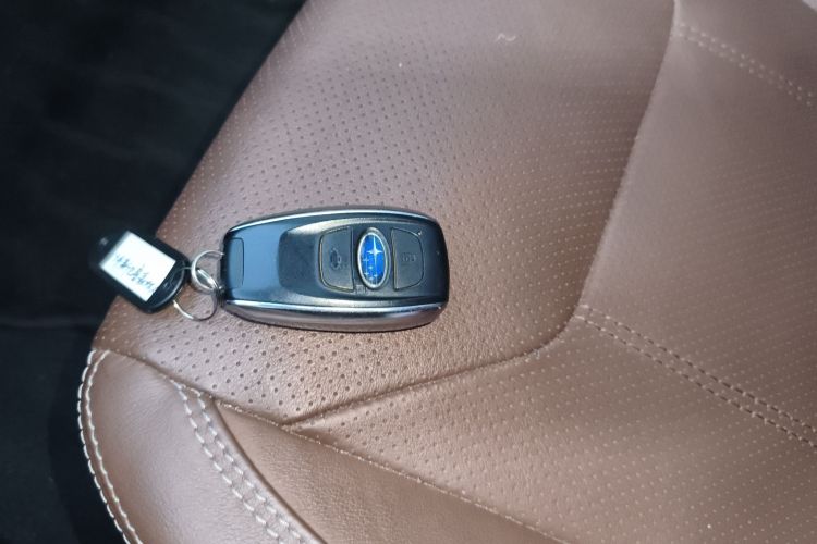 斯巴鲁 森林人 2019款 2.0i 智擎旗舰版EyeSight中控内饰11