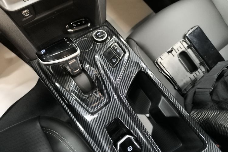 北京现代ix35 2021款 2.0L 自动两驱GLS领先版中控内饰18