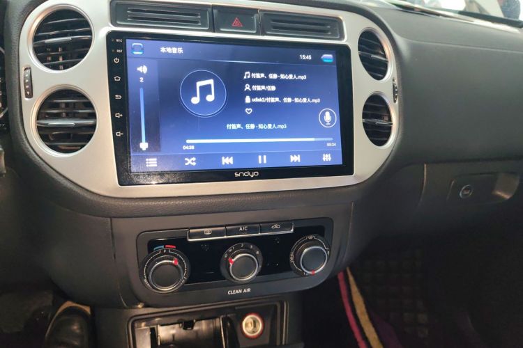 大众 途观 2016款 300TSI 自动两驱风尚版中控内饰16