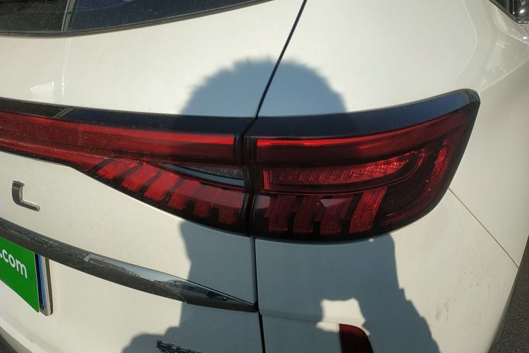 哈弗H6 2021款 第三代 1.5T 自动两驱Supreme车身外观6006