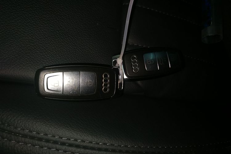 奥迪A6L 2019款 40 TFSI 豪华致雅型中控内饰7001