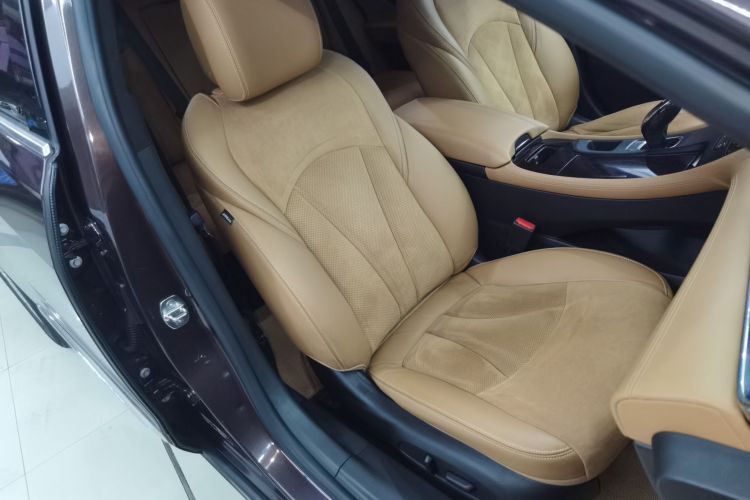 别克 君越 2016款 20T 精英型中控内饰41