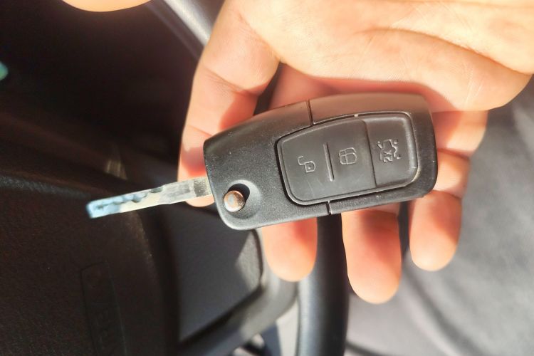 福特 嘉年华 2013款 两厢 1.5L 手动风尚型中控内饰11