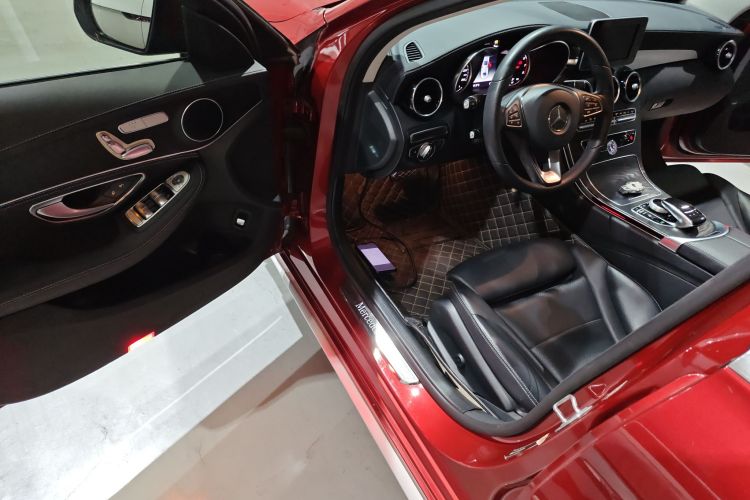 奔驰C级 2017款 改款 C 200 L 运动版中控内饰7003