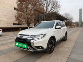 三菱 欧蓝德 2019款 2.0L 两驱畅享版 7座 国V