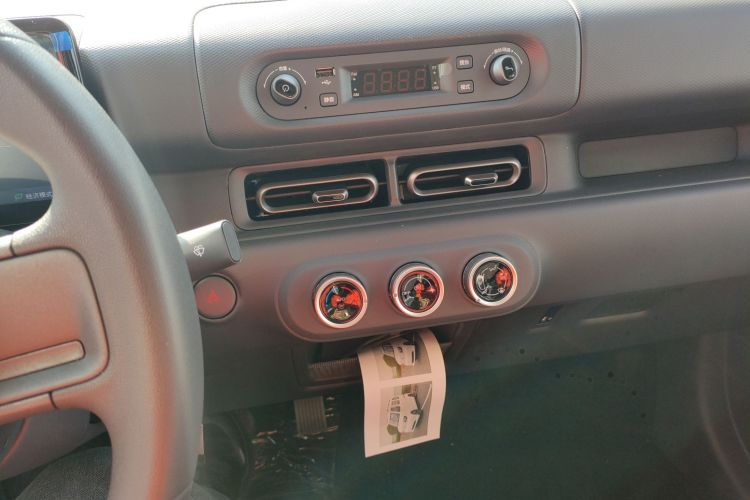 五菱汽车 五菱之光新能源 2025款 305km 进取型局部细节16