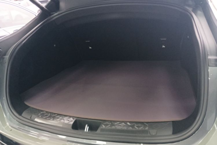 阿维塔06 2025款 Ultra纯电版机舱底盘23