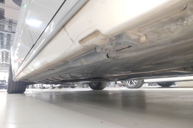 奔驰C级 2021款 C 260 L 运动星耀臻藏版局部细节9002