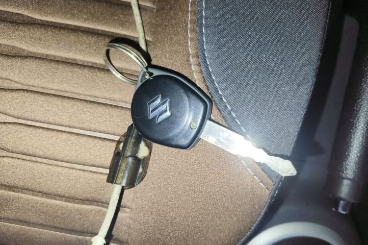 铃木 天语 SX4 2013款 1.6L 自动酷锐型中控内饰7001