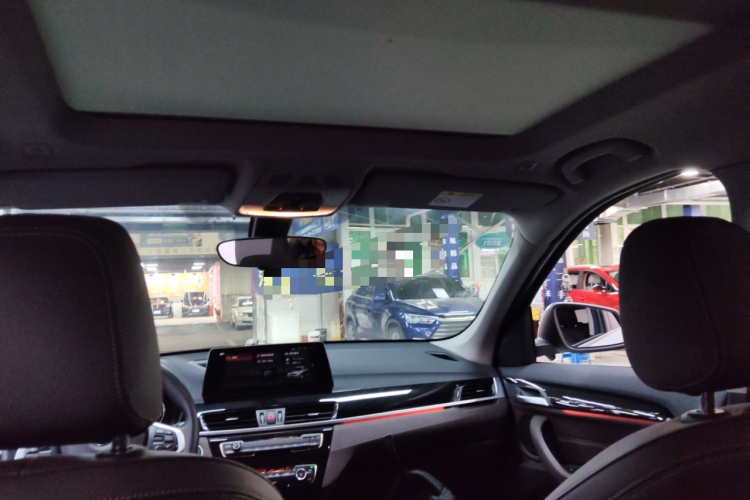 宝马X1 2020款 sDrive25Li 领先型中控内饰22