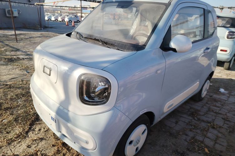 奔腾小马 2026款 222km 萌趣马 Plus车身外观1