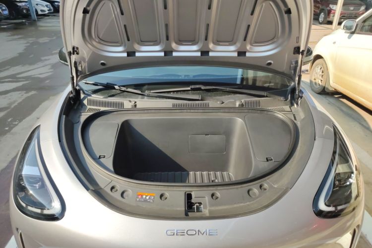 吉利银河 星愿 2025款 310km 梦想版机舱底盘24