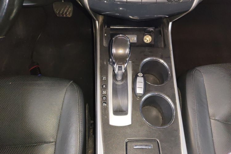 日产 天籁 2013款 2.0L XL舒适版局部细节18