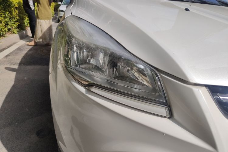 福特 翼虎 2015款 1.5L GTDi 四驱精英型车身外观8