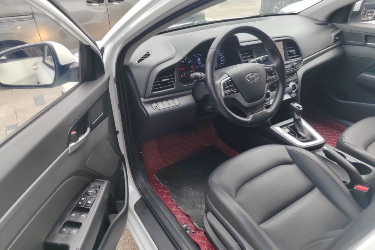 现代 领动 2019款 1.5L CVT智炫·精英型中控内饰20