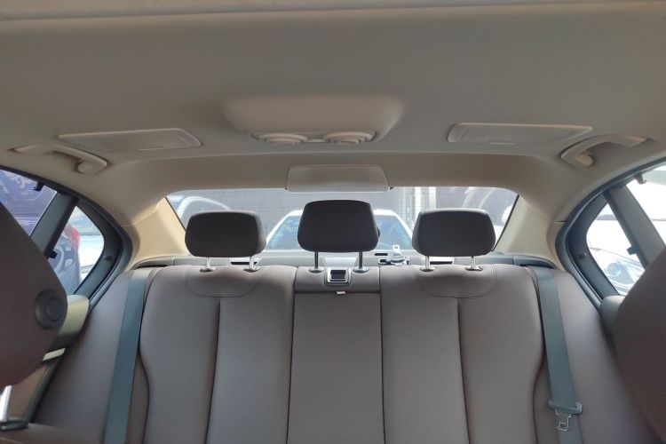 宝马3系 2019款 320Li M运动套装局部细节22