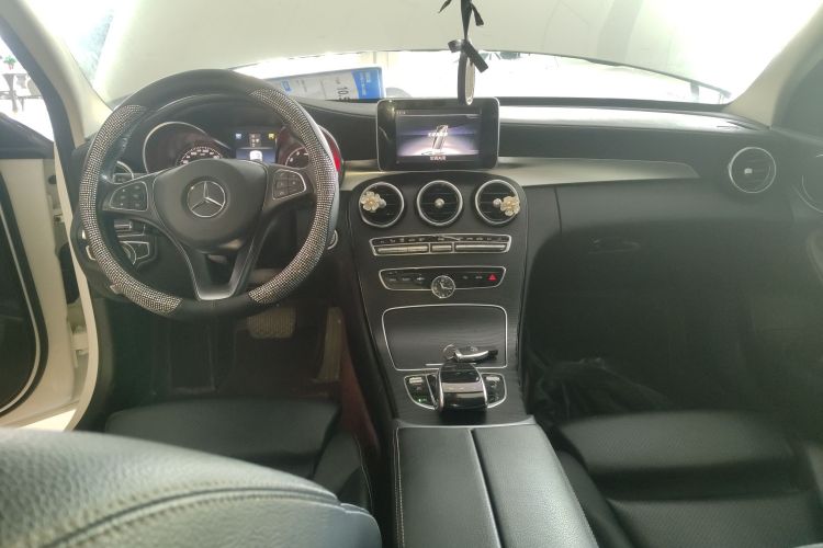 奔驰C级 2018款 C 180 L 时尚型运动版中控内饰12