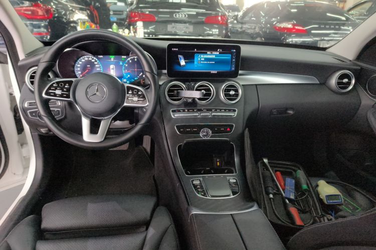 奔驰C级(进口) 2020款 C 260 旅行轿车中控内饰12