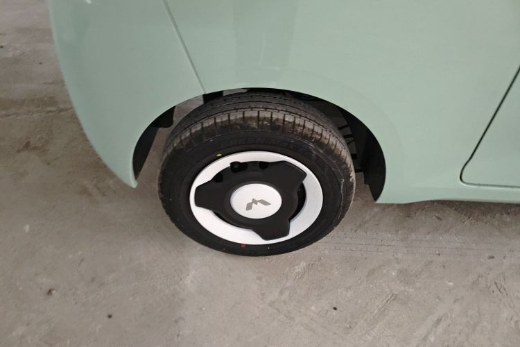 五菱汽车 宏光MINIEV 2024款 第三代 215km 青春版车身外观6008