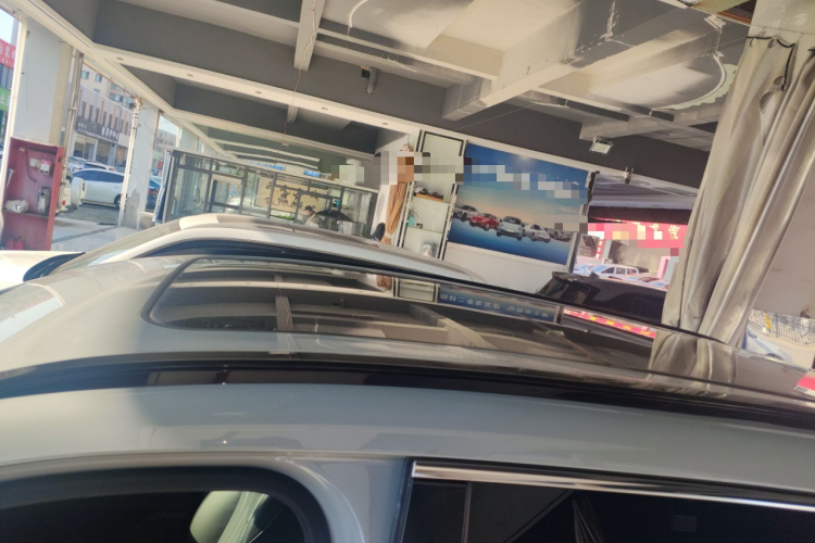 奇瑞 风云T9 2025款 120 长续航版尊荣型 7座 三元锂局部细节57