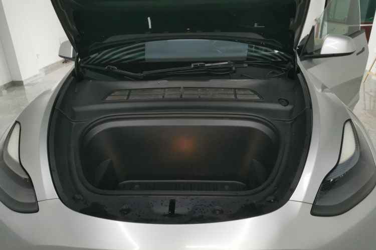 特斯拉 Model Y 2022款 后轮驱动版机舱底盘24