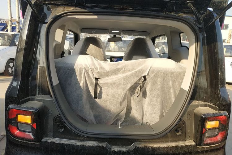 吉利银河 2025款 210km 熊猫卡丁机舱底盘23