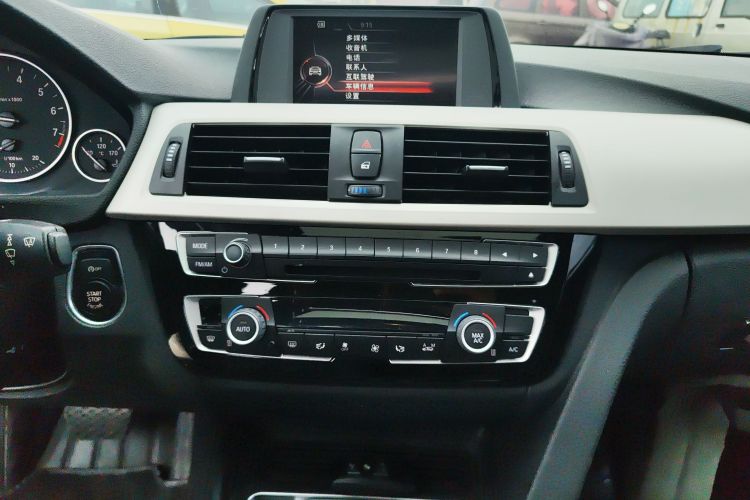 宝马3系 2016款 320Li 进取型局部细节16