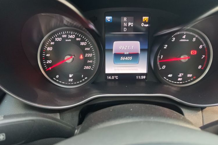 奔驰C级 2017款 C 200 L 运动版中控内饰15