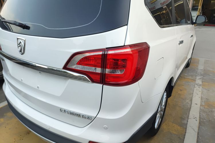 宝骏730 2016款 1.5L 手动舒适型 7座 国V车身外观6006