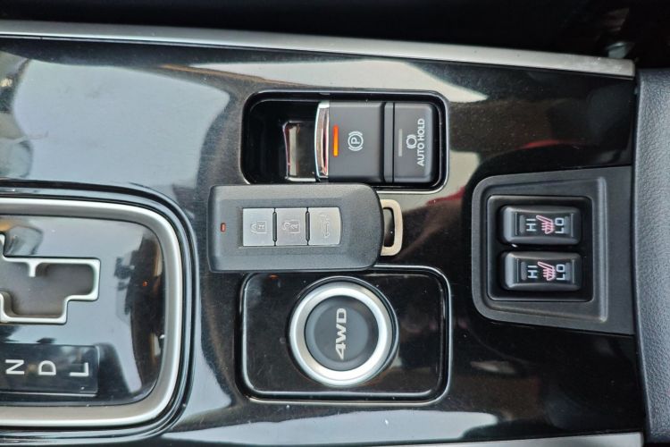 三菱 欧蓝德 2018款 2.4L 四驱豪华版 7座中控内饰11