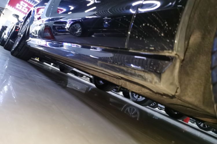 奥迪A6L 2018款 30周年年型 35 TFSI 时尚型局部细节9001