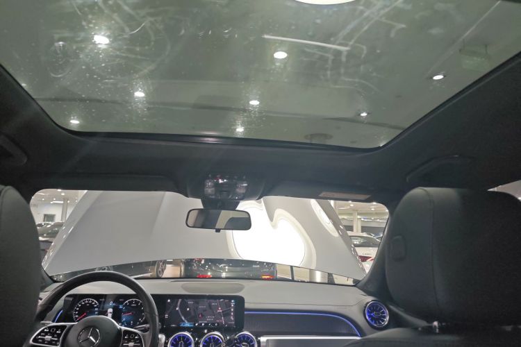 奔驰GLB 2022款 改款 GLB 200 时尚型局部细节22