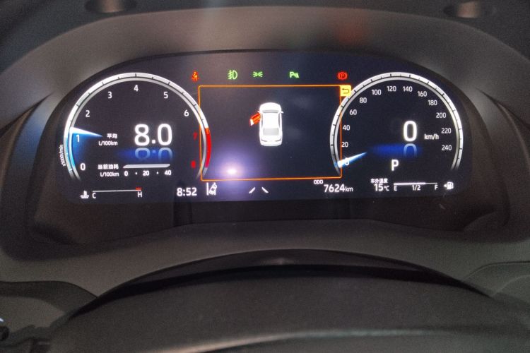 丰田 凯美瑞 2023款 2.5G 豪华版局部细节14