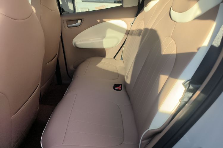 五菱汽车 宏光MINIEV 2025款 四门版 进阶款中控内饰21