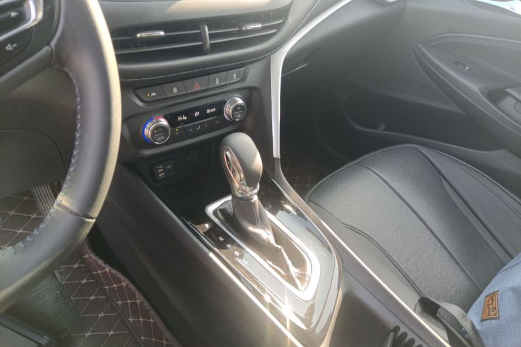 别克 昂科拉 2020款 20T CVT精英型局部细节18