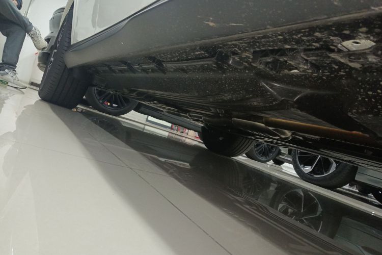 奔驰GLC轿跑 2024款 GLC 260 4MATIC 轿跑SUV局部细节9001