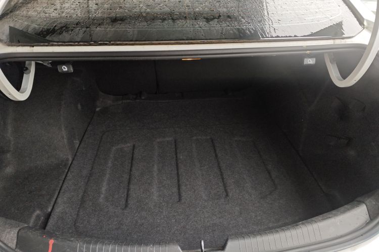 雪佛兰 迈锐宝XL 2019款 535T CVT锐动版机舱底盘23