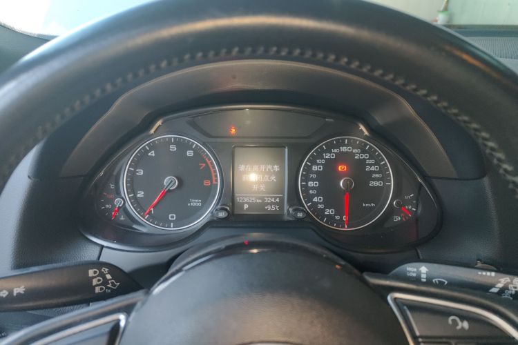 奥迪Q5 2016款 40 TFSI 技术型局部细节14