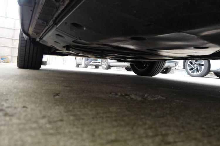 大众 威然 2024款 380TSI 尊贵版局部细节9001