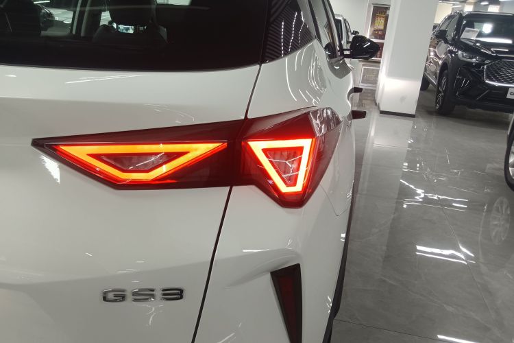 广汽传祺 传祺GS3 2023款 影速 270T 劲享版车身外观9