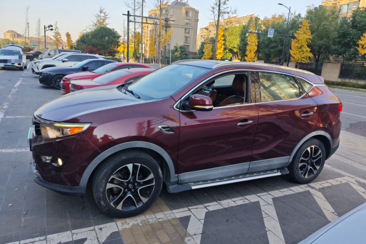 东南DX7 2015款 1.5T 手动豪华型车身外观4