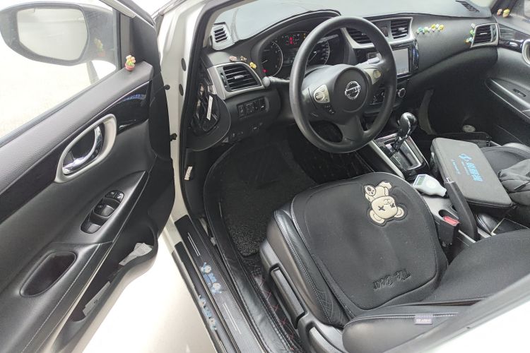 日产 轩逸 2016款 1.6XL  CVT尊享版中控内饰7003