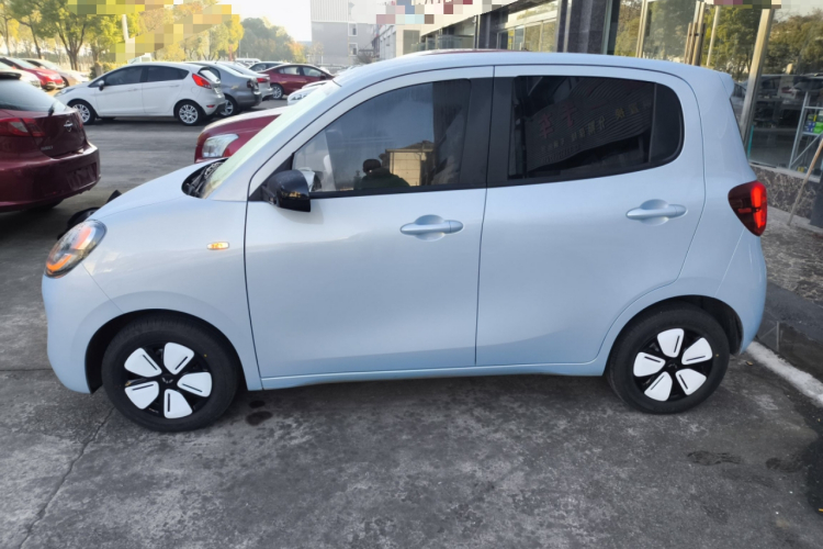 五菱汽车 宏光MINIEV 2025款 四门版 进阶款车身外观4