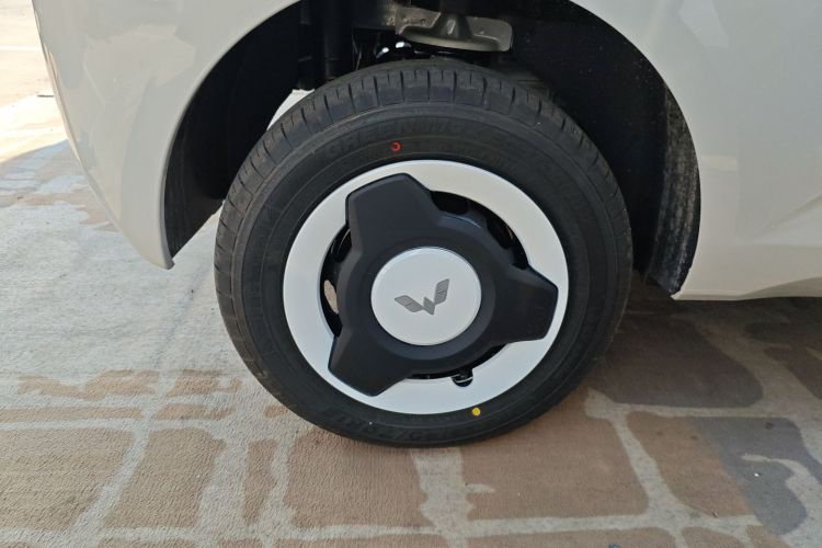 五菱汽车 宏光MINIEV 2024款 第三代 215km 青春版车身外观6008